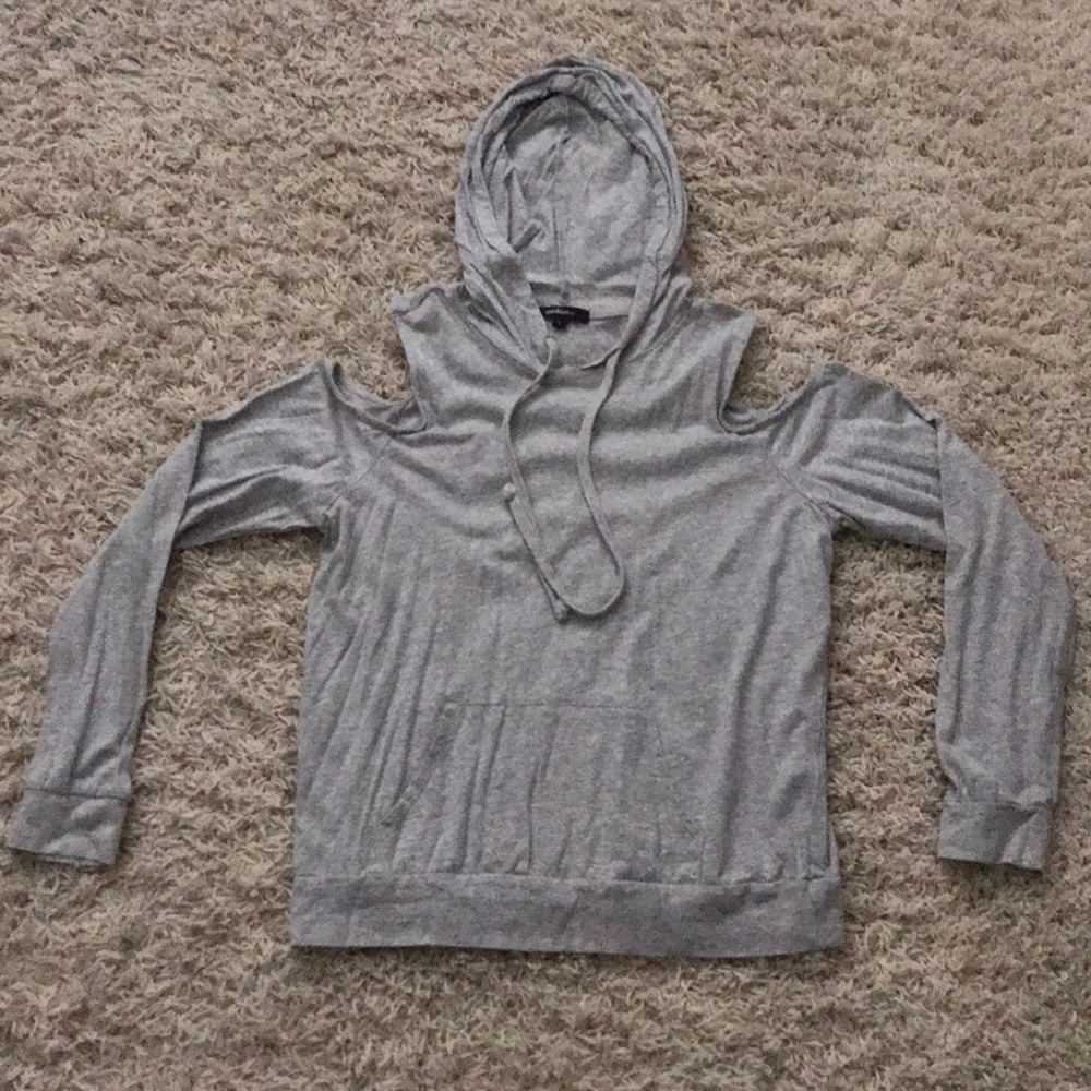 Ambiance Gray Cold Shoulder Top Never Worn!